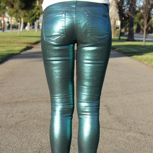 7 For All Mankind metallic satin jeans in size 25 - Picture 14 of 16